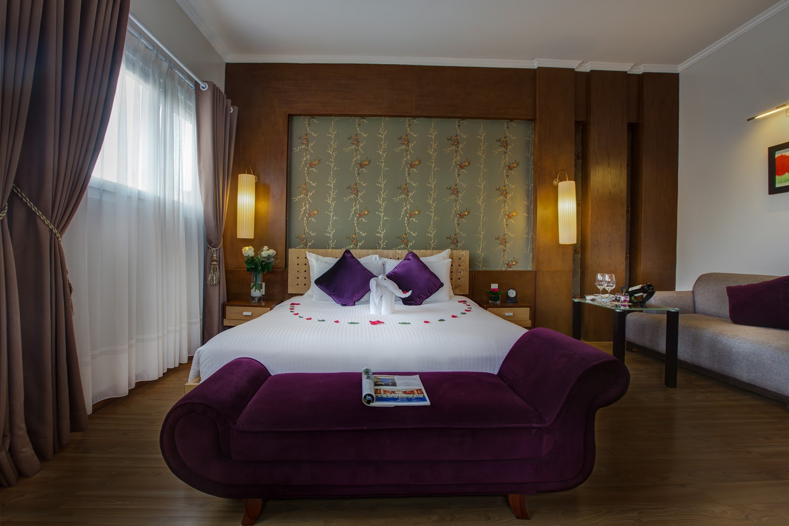 Eliana Ruby Hotel & Travel