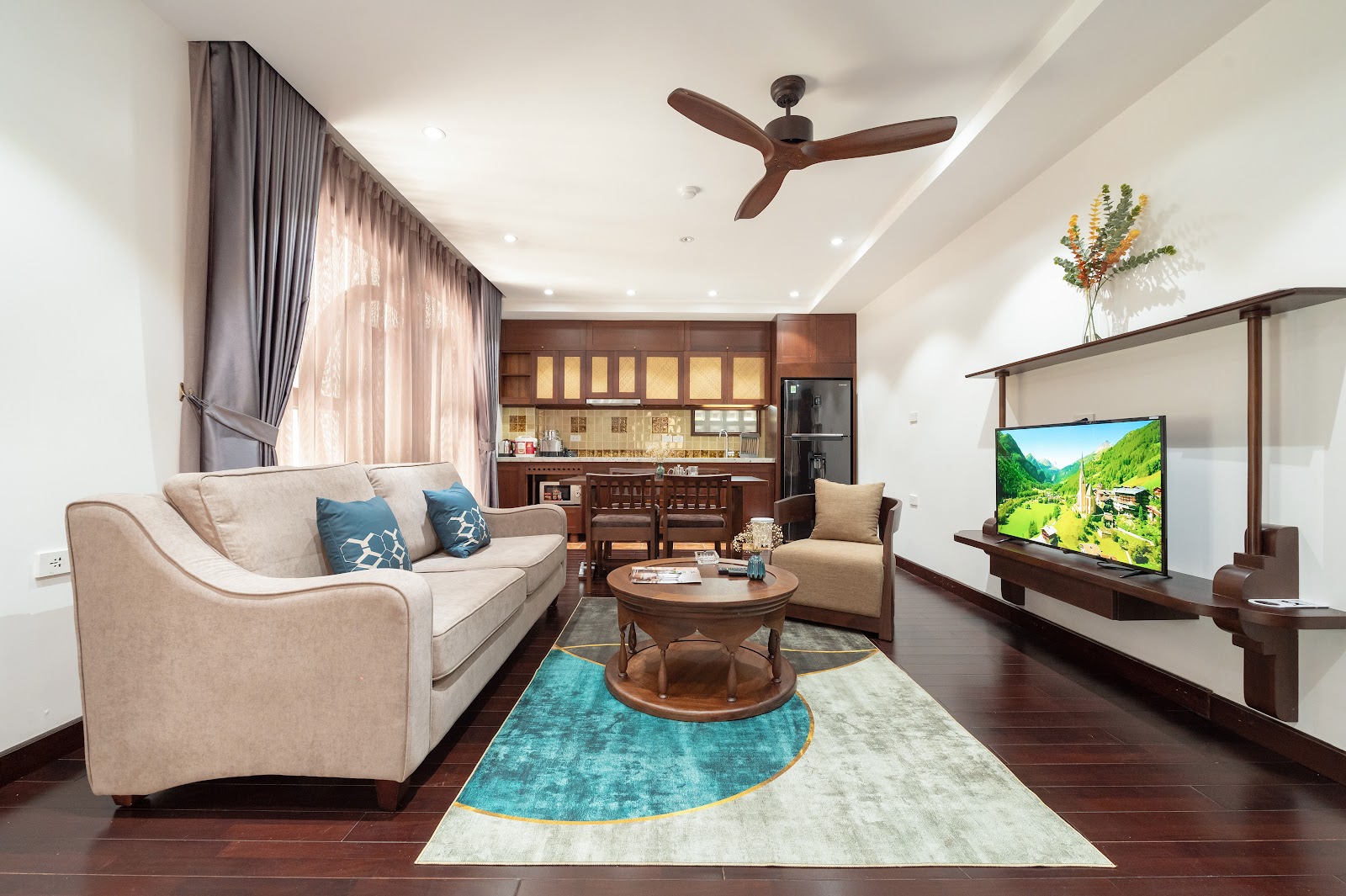 FLESTA Đội Cấn Serviced Apartment & Hotel