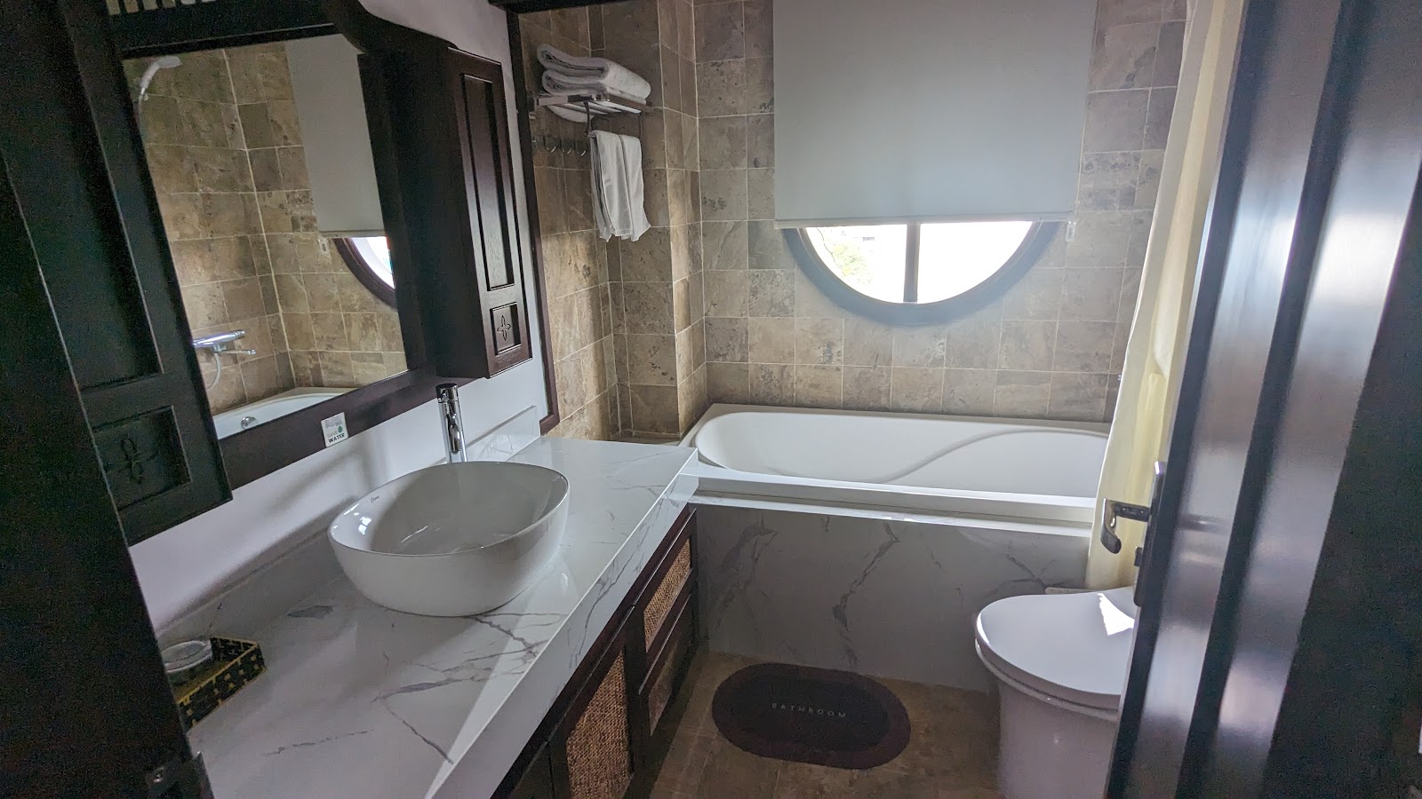 FLESTA Đội Cấn Serviced Apartment & Hotel
