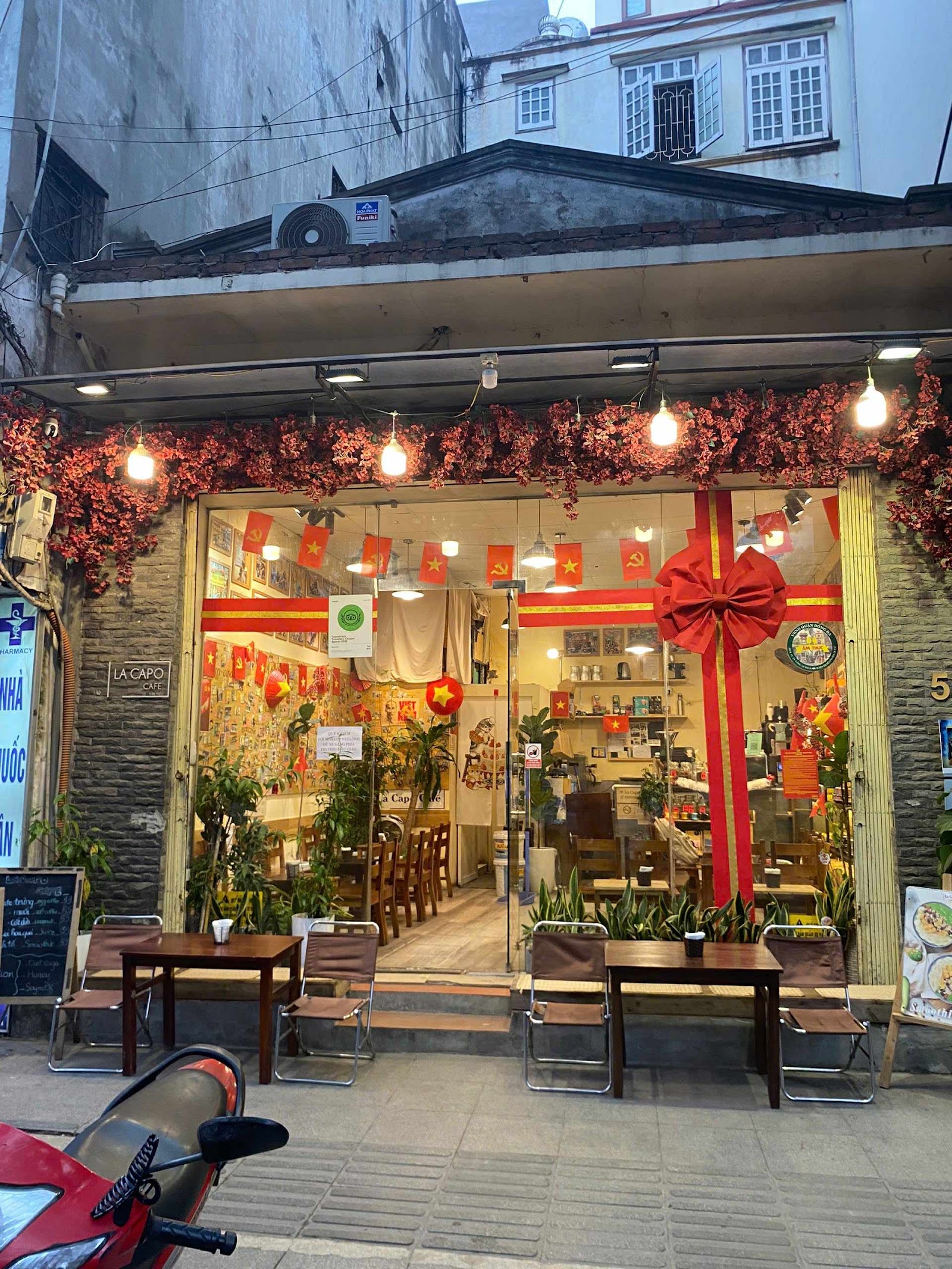 Hino Cafe by La Capo Cafe