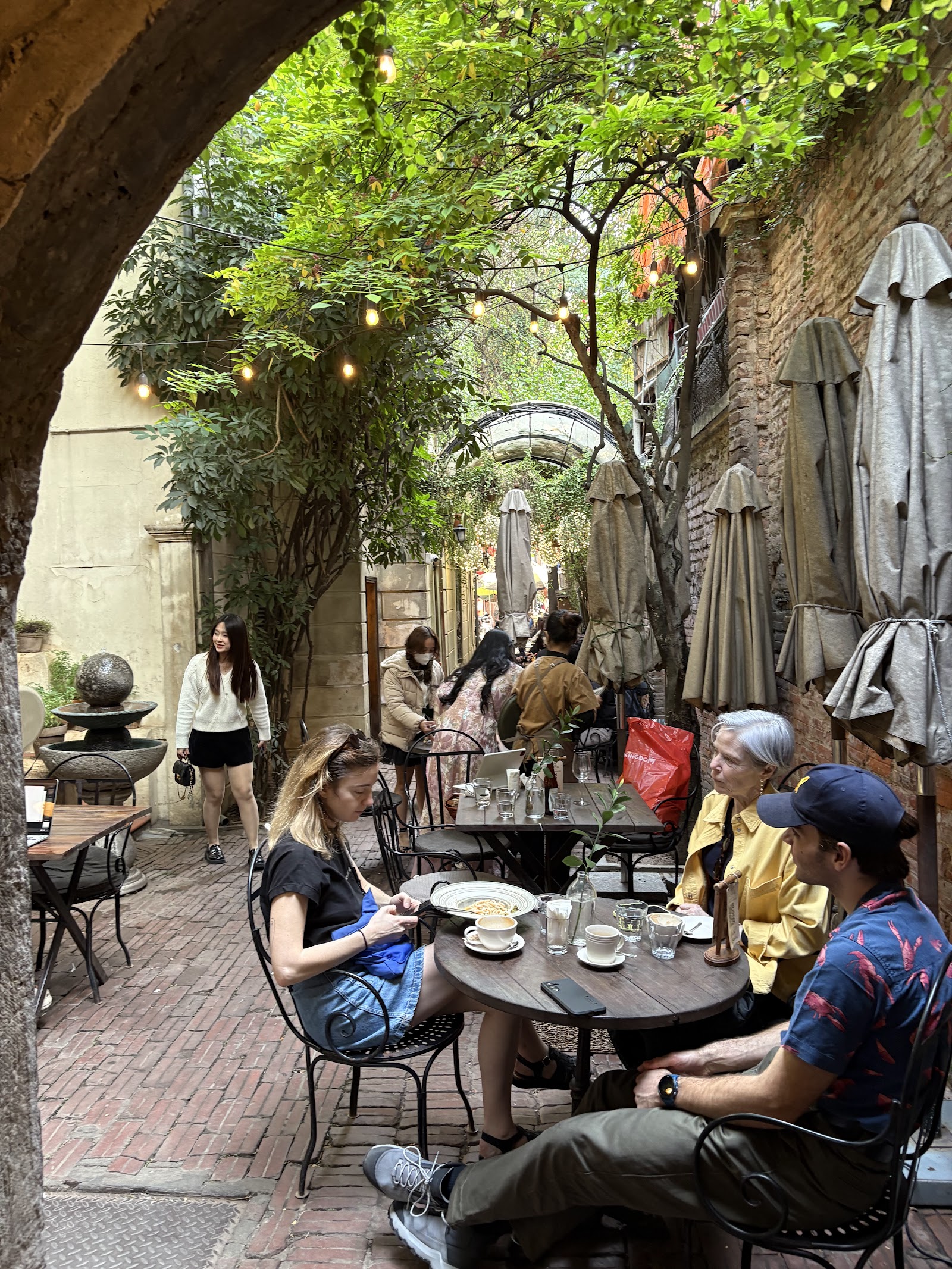 Xofa Café & Bistro